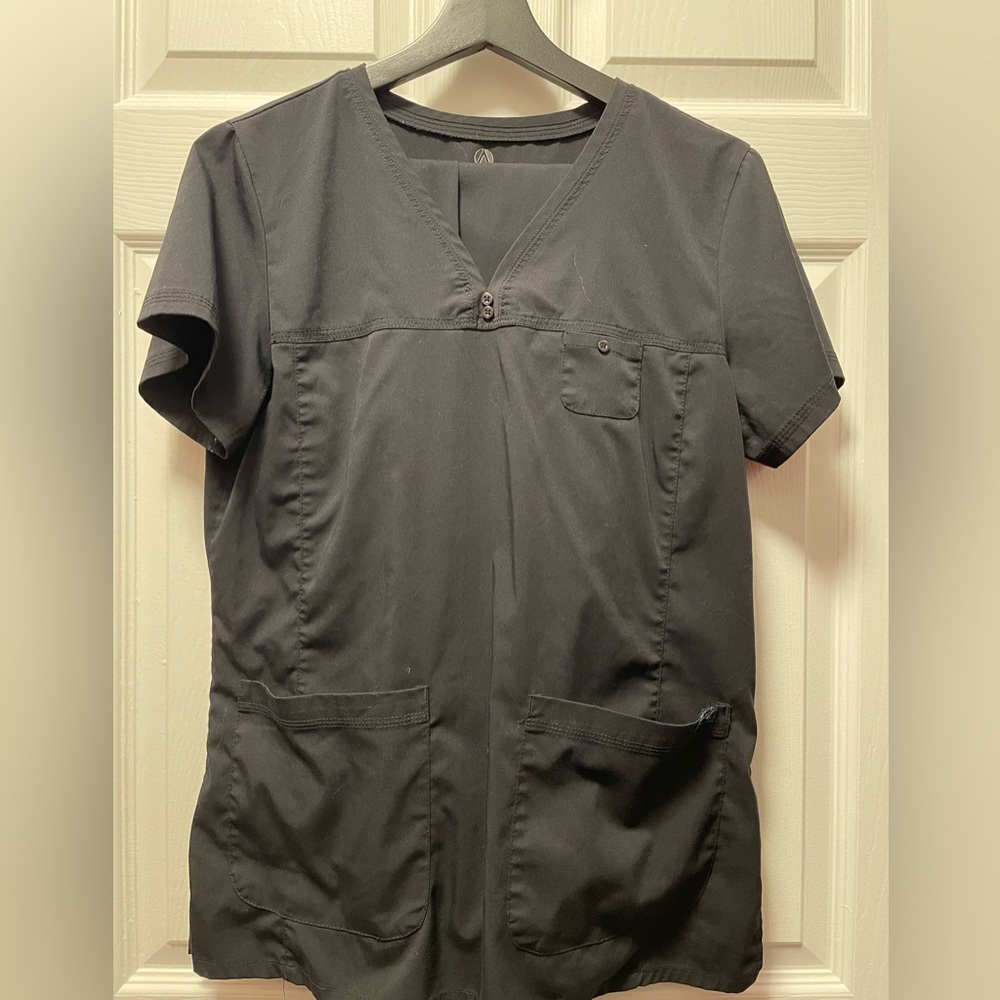 Adar Women’s Black Scrub Set